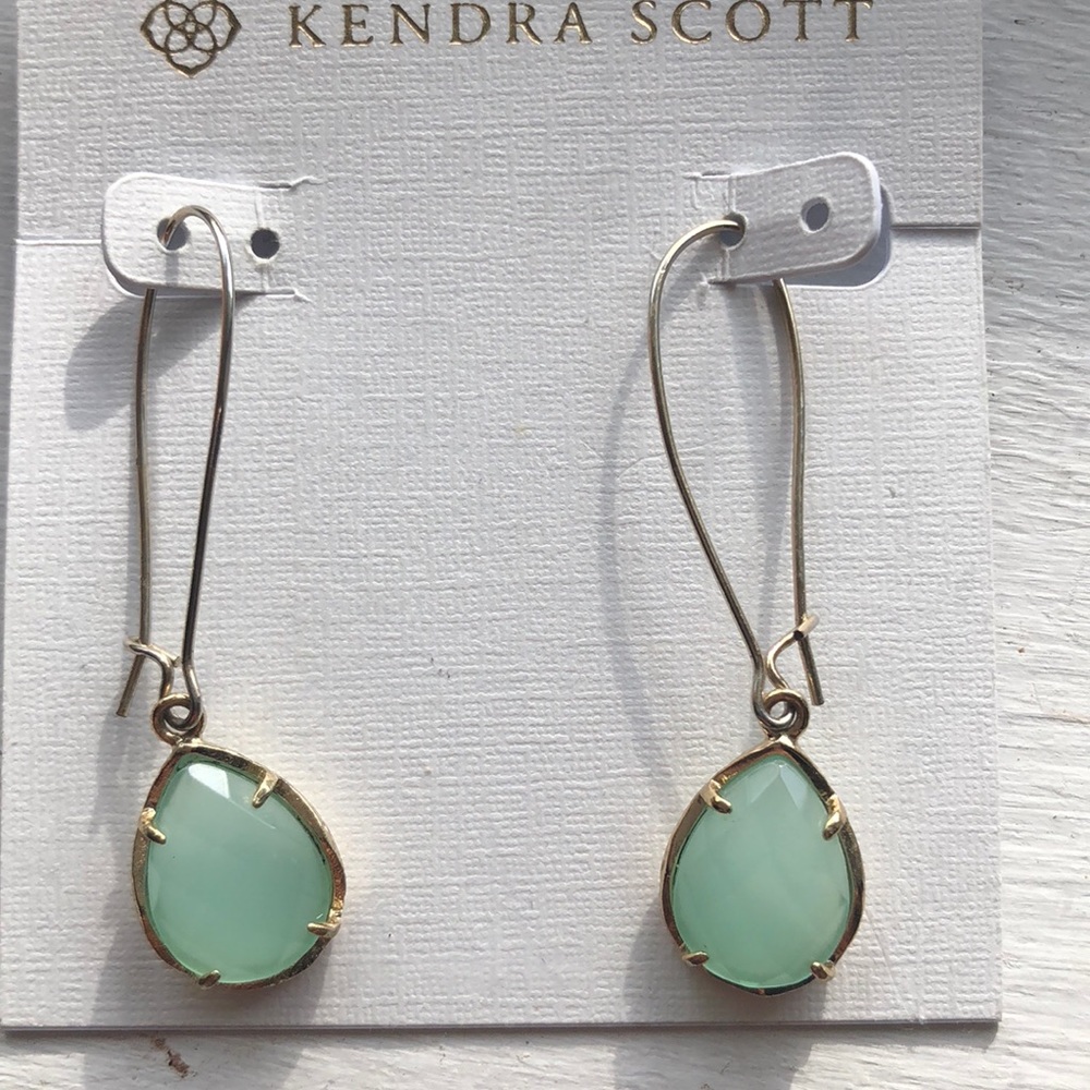 Kendra Scott dainty green drops